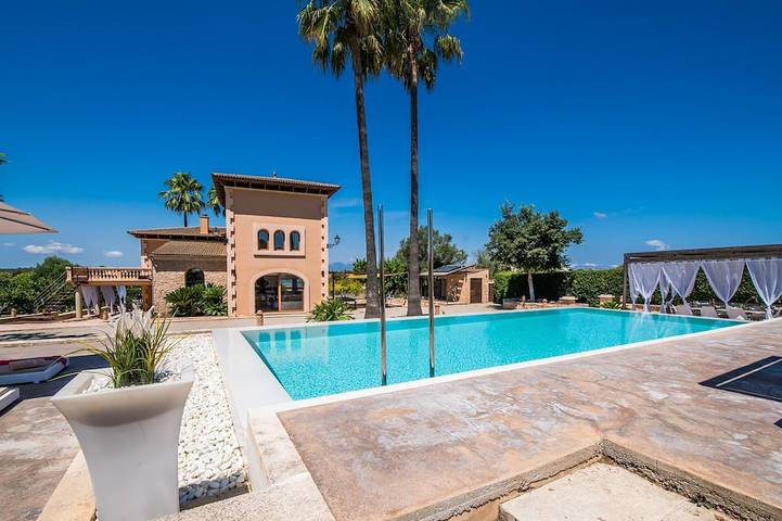 Finca für 8 Personen, mit Sauna und Garten sowie Whirlpool in Santa Margalida