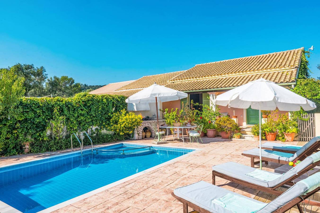 Villa Maistro Cottage by Villa Plus in Agios Stefanos (Corfu), Corfu