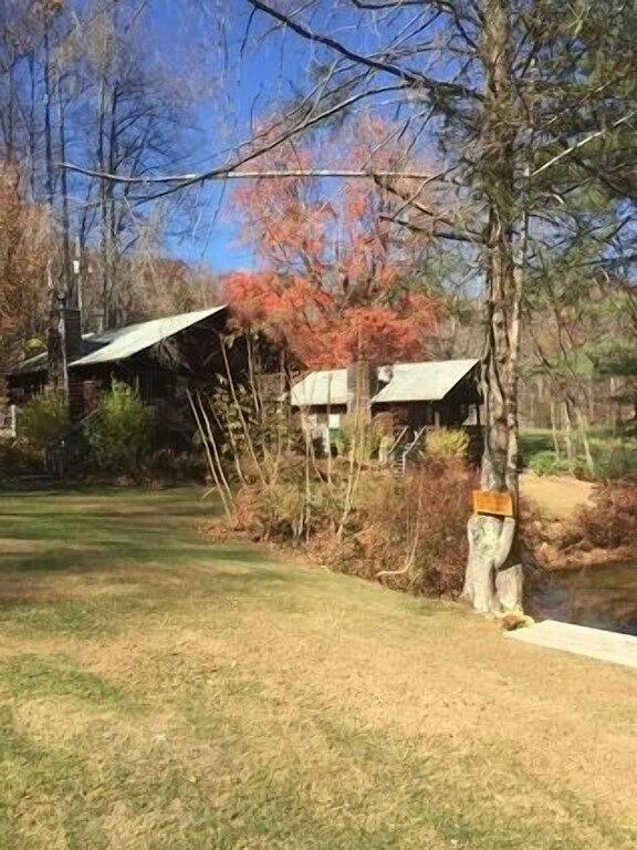 Log cabin for 4 people, with terrace in Maggie Valley