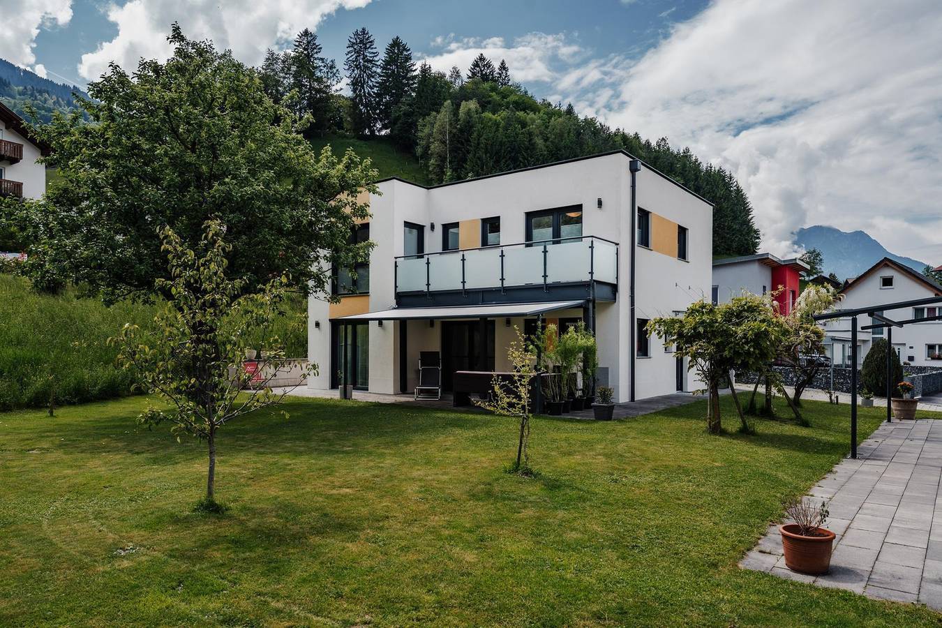 Ferienhaus, Dusche und Bad, Wc, 3 Schlafräume in Rätikon Gebirgsgruppe, Tschagguns