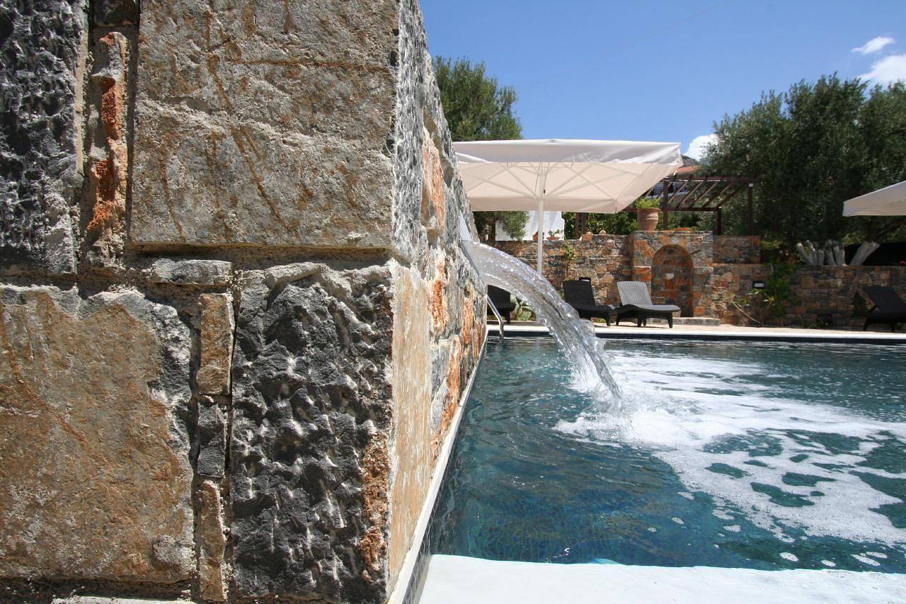 Entire holiday apartment, Villa Castello for up to five guests in North Crete