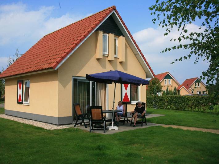 Vakantiehuis voor 4 personen, met Terras en Tuin in Tynaarlo
