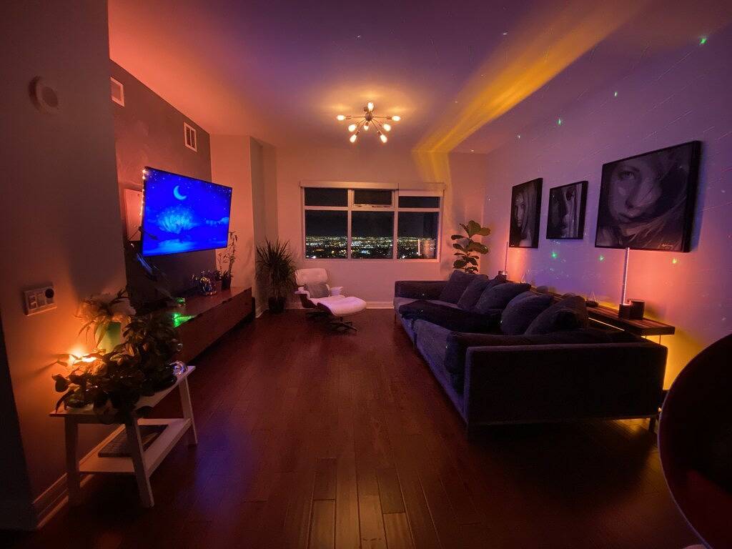 Ganze Wohnung, Penthouse One Bedroom Sonos Sound + Philips Hue Immersive Lighting in Downtown Las Vegas, Las Vegas