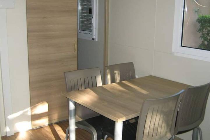 Chalet für 2 Personen, mit Terrasse und Pool, mit Haustier - 1