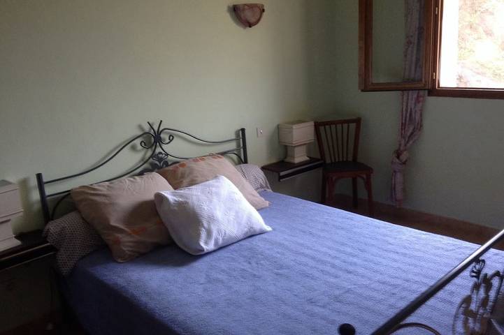 Gîte pour 4 personnes, avec terrasse et jardin à Santa-Reparata-di-Balagna - 2