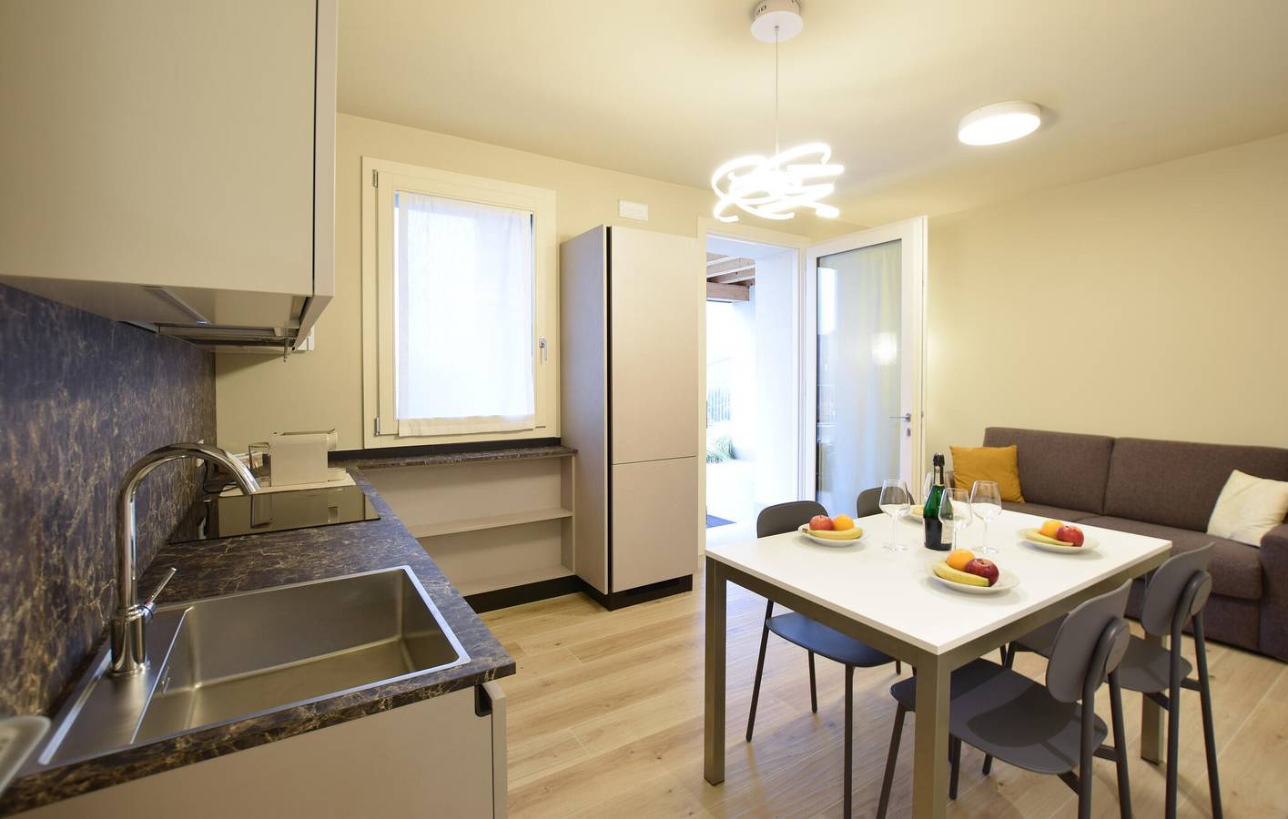 Appartamento intero, Appartamento accogliente con WiFi, A/C, Parcheggio, Giardino, Cucina - Follina 2km in Miane, Prealpi Carniche