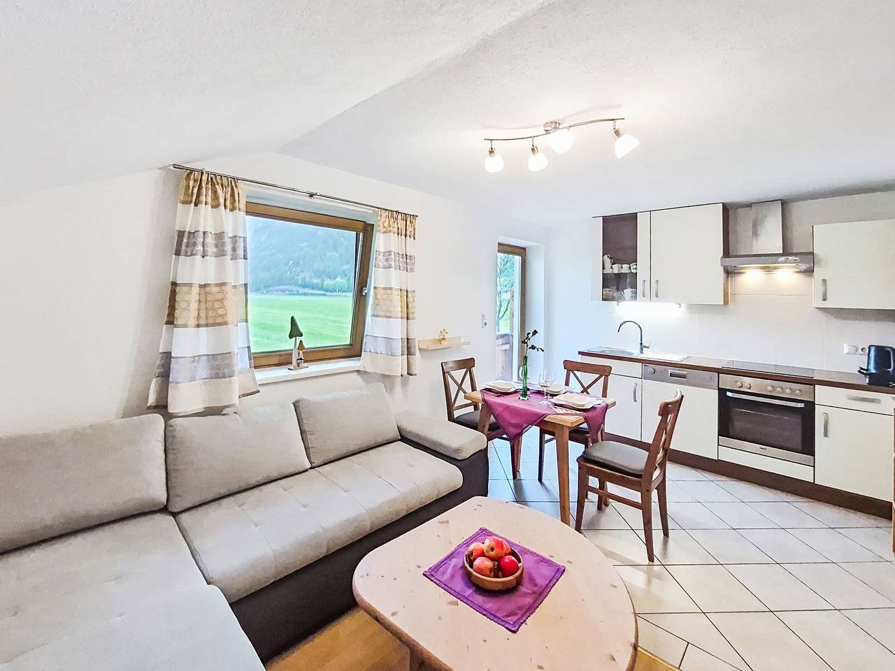Ganze Wohnung, Schöflauerhof in Tuxer Alpen, Schlitters