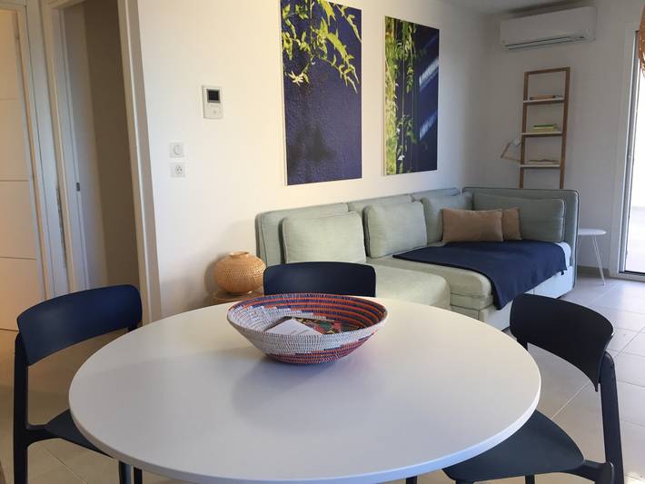 Gîte pour 4 personnes, avec terrasse ainsi que jardin et jacuzzi à Saint-Florent - 3