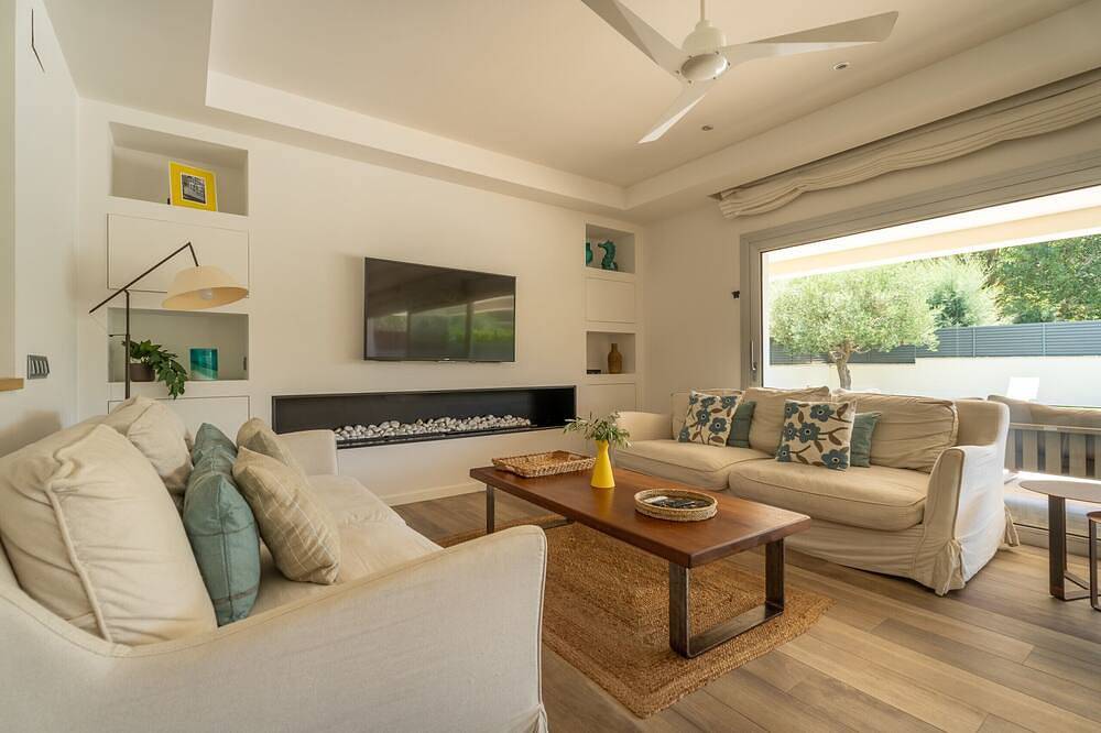 Modernes Chalet mit privatem Pool in Calella de Palafrugell, Palafrugell
