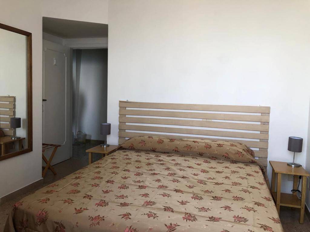 Castello - solo pernotto in Cupra Marittima, Riviera delle Palme