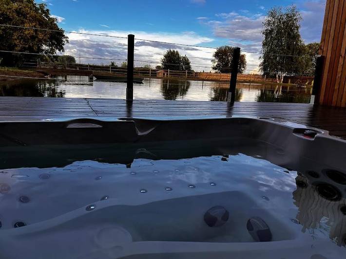 Maison de campagne pour 2 personnes, avec terrasse et jacuzzi ainsi que jardin et sauna à Wambrechies - 2