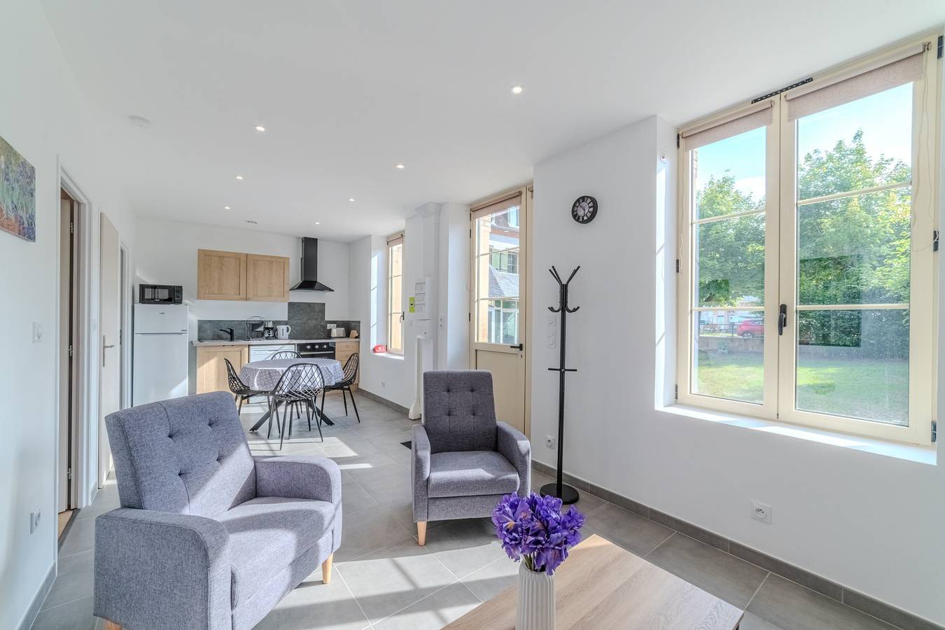 Appartement entier, La Demeure des Sources - Iris - Avec climatisation in Bourbon-Lancy, Région de Charolles