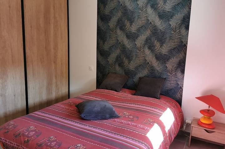 Location de vacances pour 6 personnes, avec terrasse et jardin à Cruzy - 3