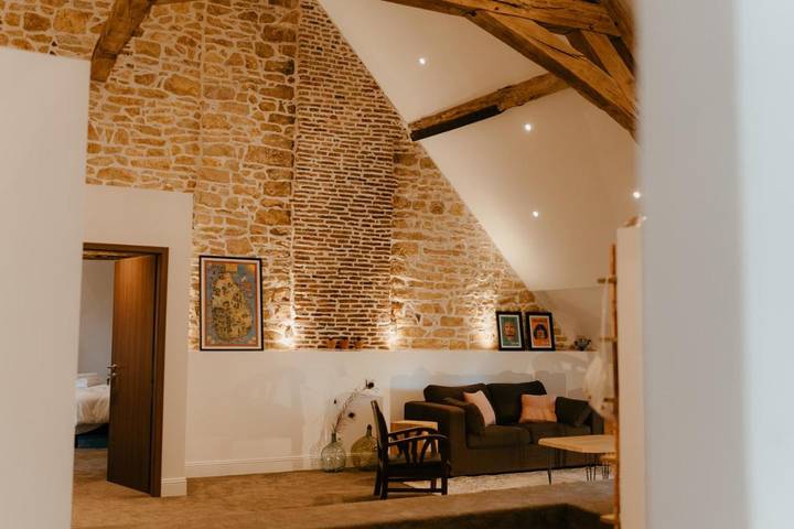 Chambre d’hôte pour 2 personnes, avec vue ainsi que jardin et piscine dans le Jura - 3