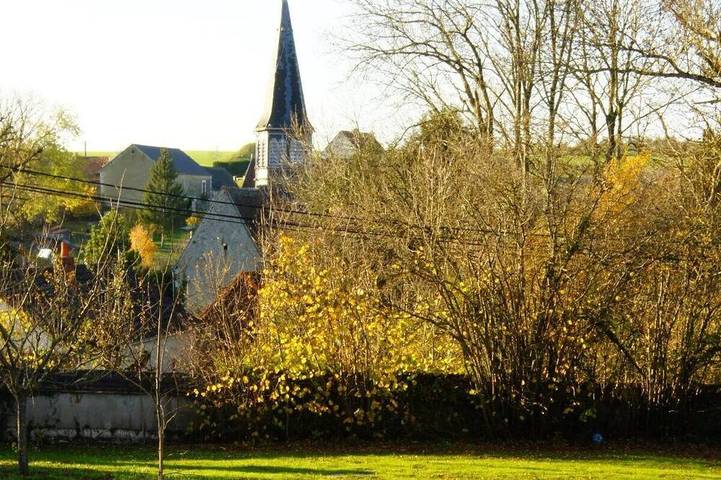Location de vacances pour 12 personnes, avec Jardin et Piscine dans Sementron