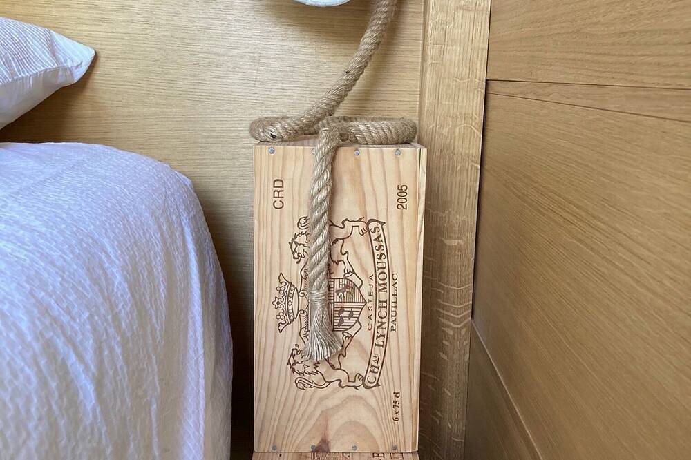 Seinehouse - Maison flottante (⚓Houseboat ⚓) - Séjour magique sur l'eau in Vaux-sur-Seine, Yvelines