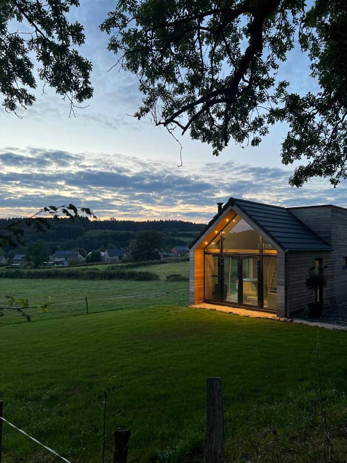 Gîte pour 2 personnes, avec terrasse ainsi que vue et jardin dans Polleur - 2
