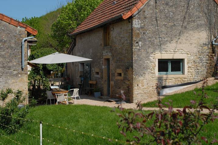 Gîte pour 5 personnes, avec Terrasse et Jardin