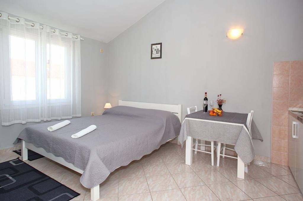 Ganze Wohnung, Studio Appartement mit Balkon Nin, Zadar As-24385-a in Nin, Zadar