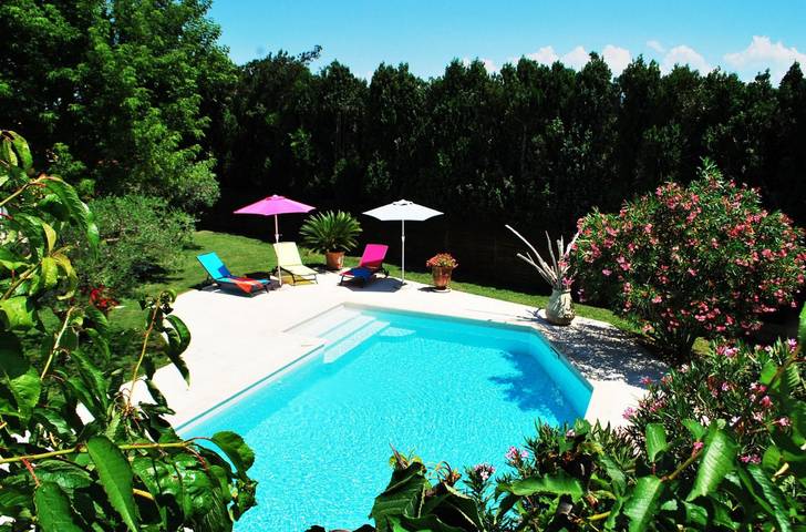Location de vacances pour 6 personnes, avec piscine ainsi que jardin et terrasse, animaux acceptés à Sorgues - 3