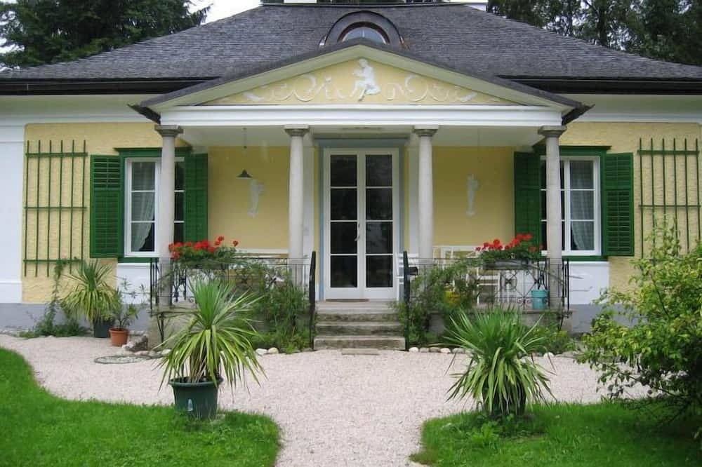 Rosenvilla by Interhome in Bad Ischl, Traunviertel