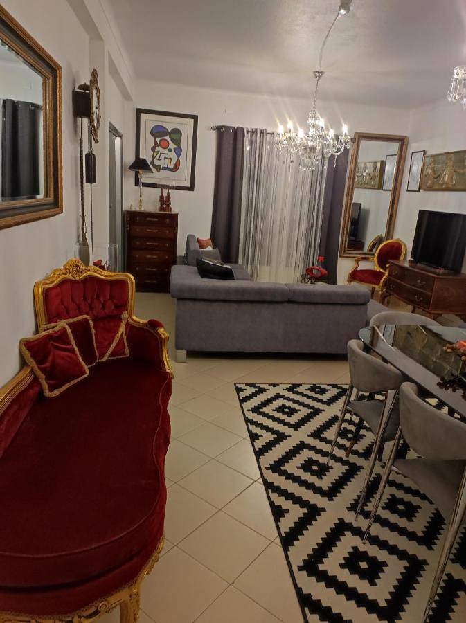 Dom dla 6 osób, z basen i widok oraz balkon, Dla rodziny w Nazaré