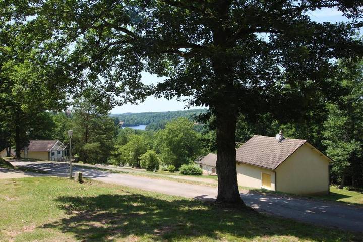 Location de vacances pour 4 personnes, avec jardin à Bujaleuf - 3
