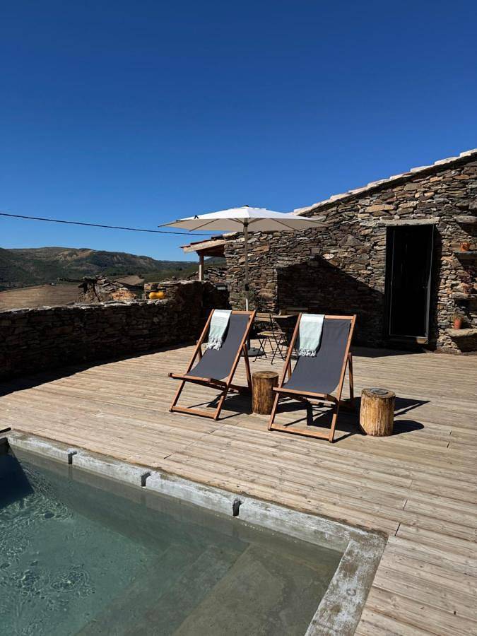 Location de vacances pour 2 personnes, avec piscine et terrasse, animaux acceptés dans Vinhais - 2