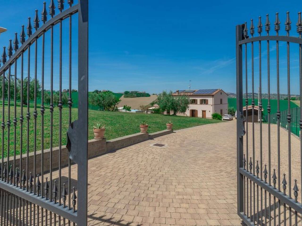 Maison de vacances pour 14 personnes in Fermo, Province de Fermo