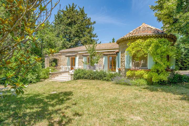 Villa pour 8 personnes, avec Jardin dans la Drôme