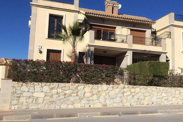 Villa for 4 people, with terrace and pool - 1