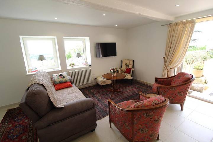 Gîte pour 2 personnes, avec piscine et jardin à Villié-Morgon - 4