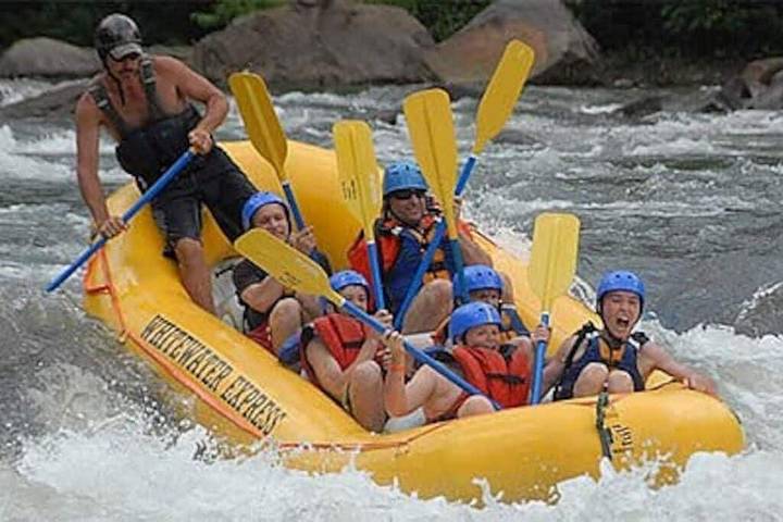 Vacation rental for 13 people, with balcony and yard in Columbus (GA)