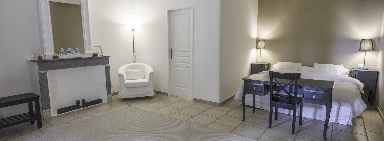 Maison d’hôte pour 4 personnes, avec jardin, adapté aux familles à Colonzelle - 4