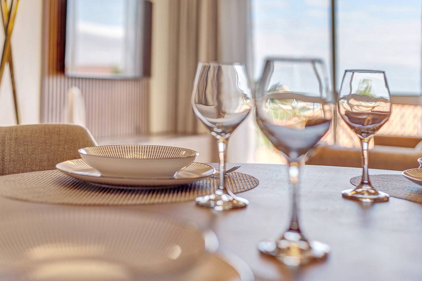 Ganze Wohnung, Apartment 'Ti Clara Serenity' mit Meerblick, Balkon und Wlan in Caniço de Baixo, Caniço