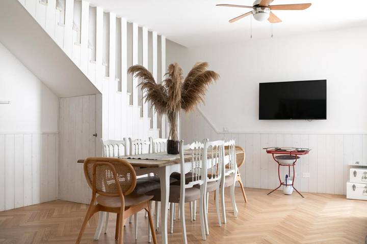 Casa vacanza per 8 persone, con Balcone e Terrazza nonché Giardino a Pinarella