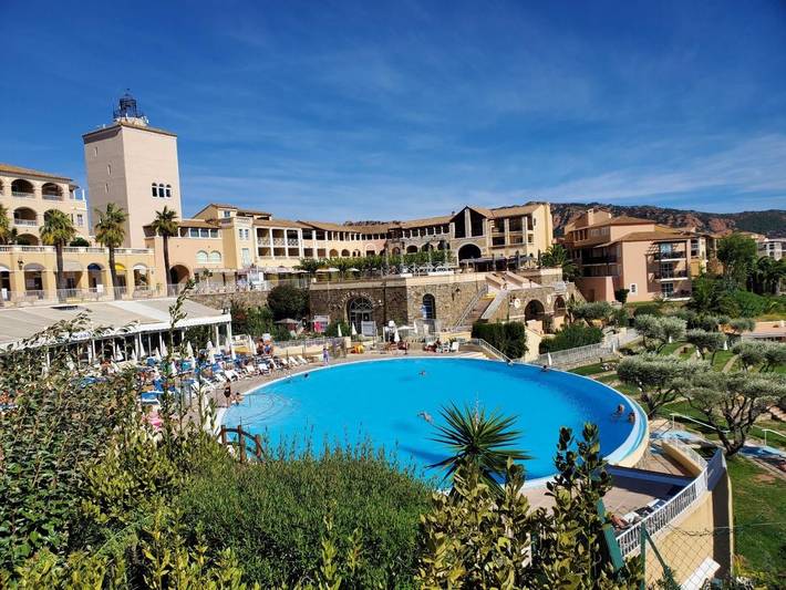 Appartamento vacanze per 2 persone, con piscina e terrazza nonché giardino in Costa Azzurra