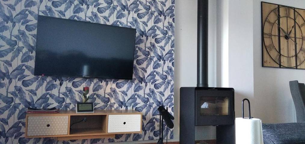 Apartamento de vacaciones para 6 personas, con jardín además de vistas y piscina - 1