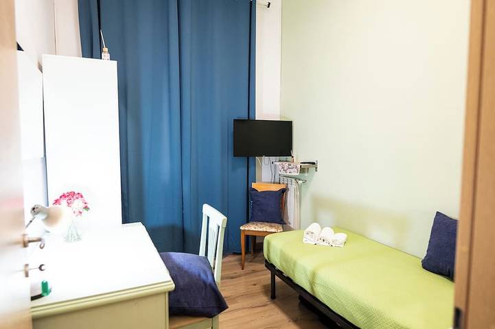 Home Joséphine, a stone's throw from the Palace, Garden,parking,Kitchen, in Caserta, Caserta Province