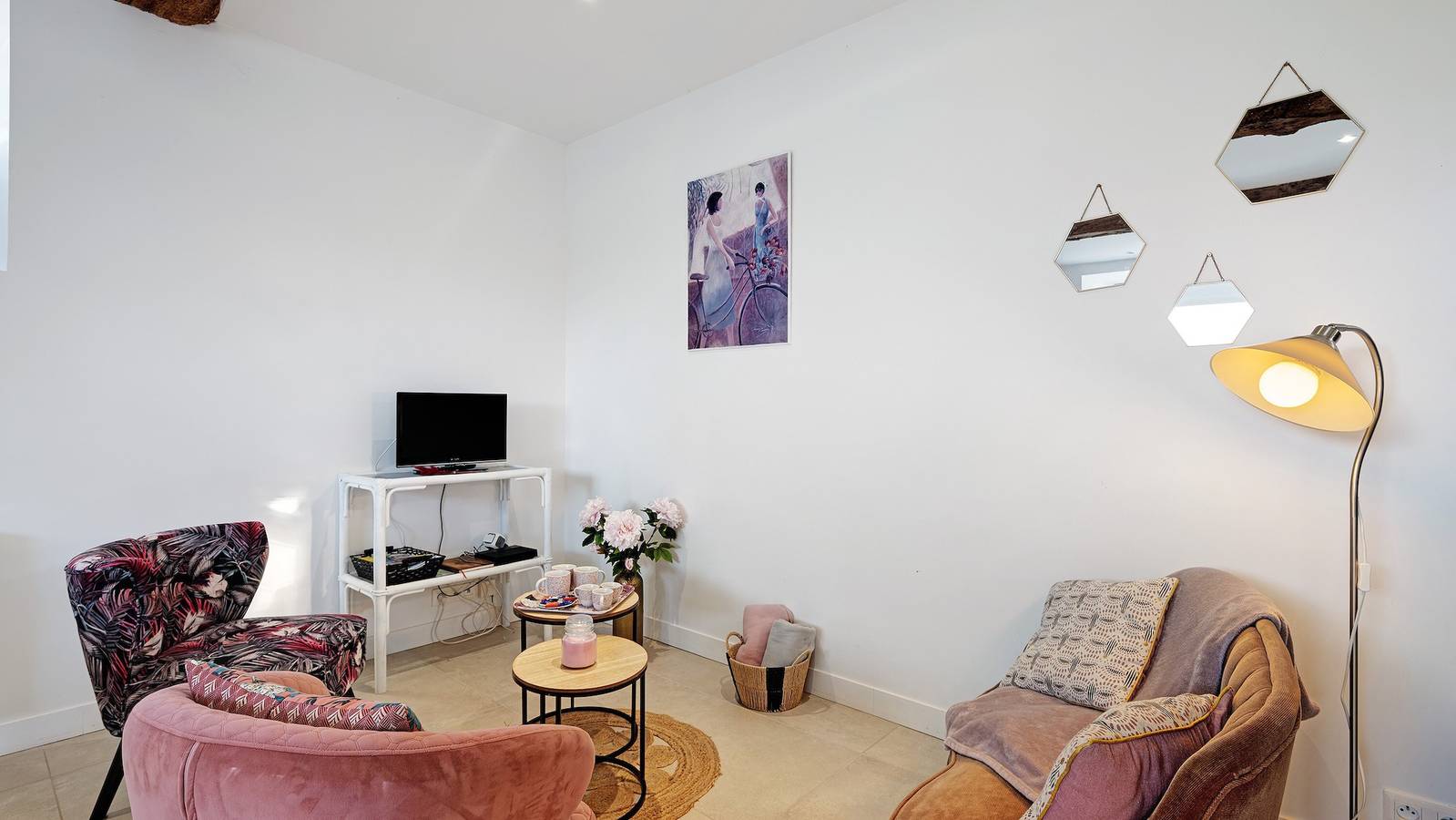Holiday Home "Gîte - Le Nid de Bréhaut" with Terrace, Garden & Wi-Fi in Taupont, Vannes region