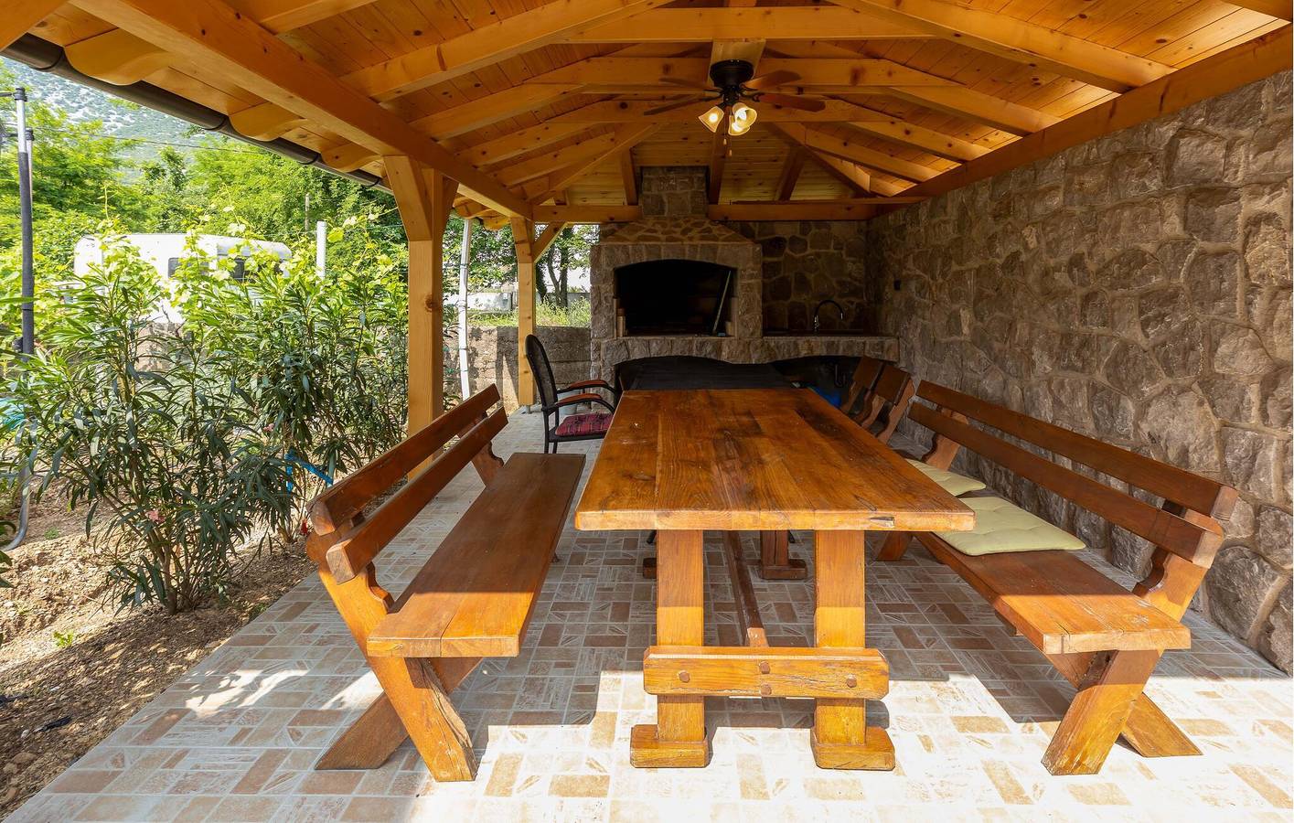 Geheel vakantieappartement, Vakantieappartement voor 6 personen met terras in Tribalj, Primorje-Gorski Kotar