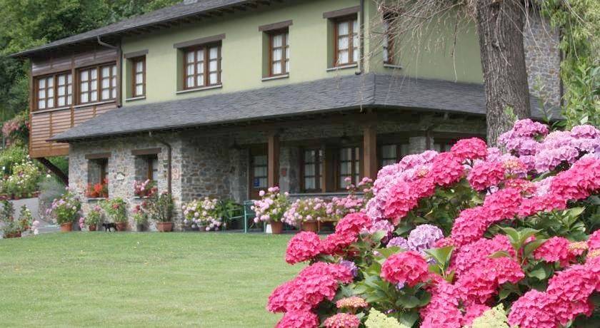 Casa rural para 2 personas, con Terraza además de Jardín y Vistas en Parque Natural de las Fuentes del Narcea, Degaña e Ibias - 3