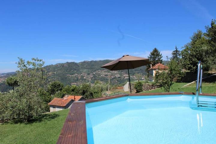Casa de férias para 6 pessoas, com Terraço e Jardim e ainda Piscina em Município de Cinfães