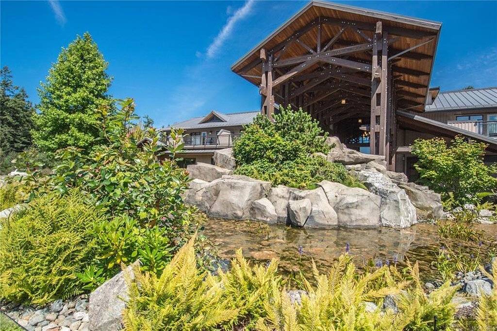 Ganze Wohnung, Spacious Family Condo Next to Resort Hot Tub! **Discount for 3+ Nights** in Parksville, Regional District of Nanaimo
