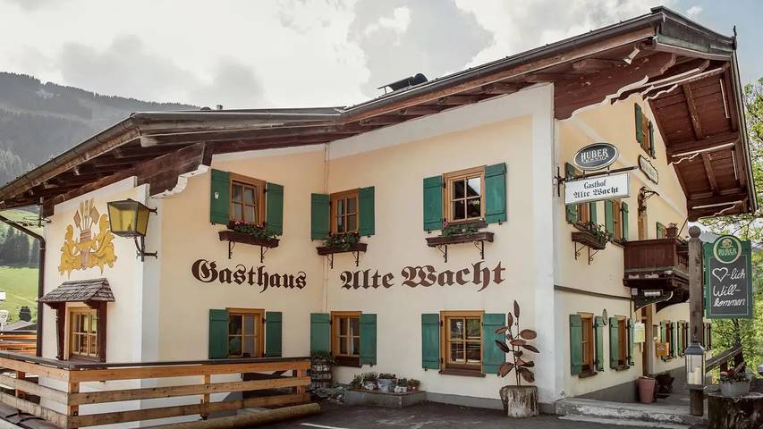 Ferienwohnung für 3 Personen, mit Sauna und Terrasse sowie Garten, mit Haustier in Jochberg - 2