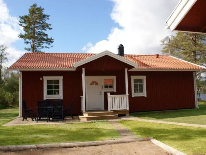 Gemütliches Holzhaus Udden mit eigenem Boot in Västergötland