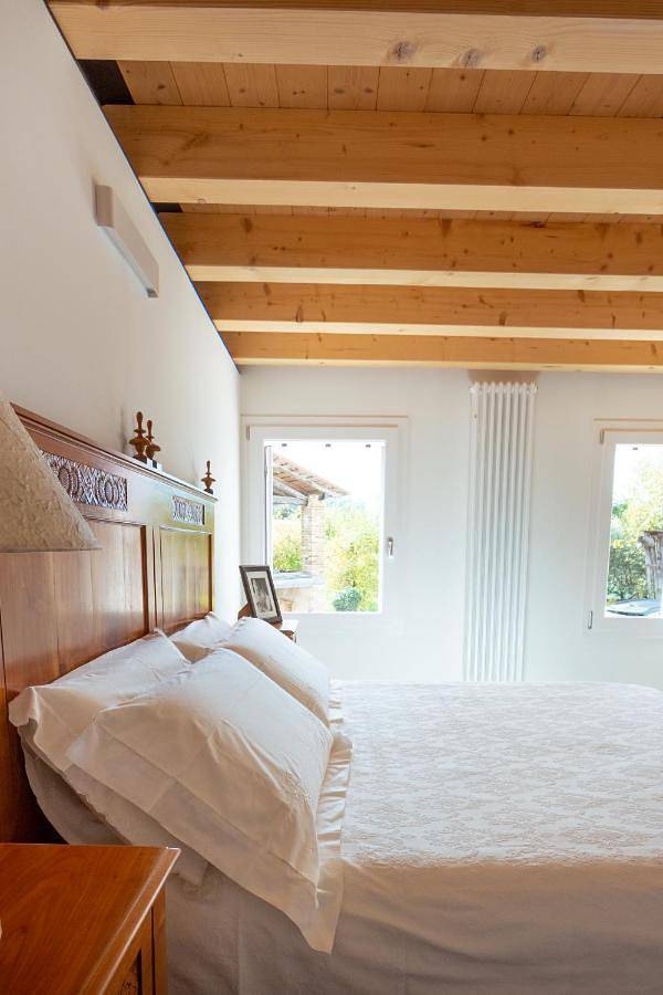 Double Room with Private Bathroom in Cavaso del Tomba, Province de Trévise