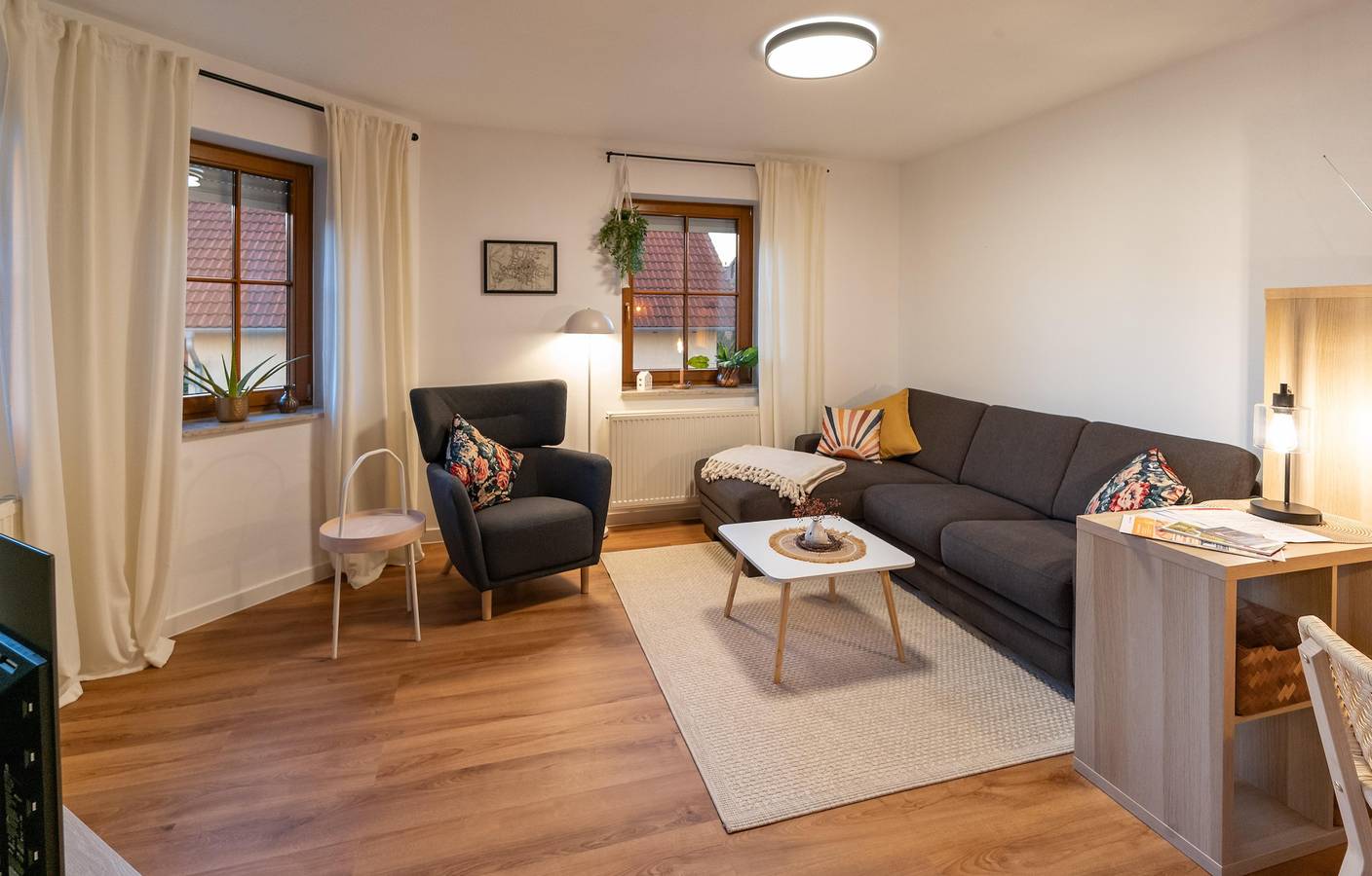 Ganze Ferienwohnung, Fewo mit Balkon in ruhiger Lage in Naumburg, Saale-Unstrut