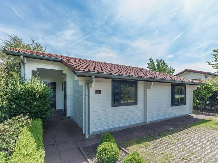 Ferienhaus für 6 Personen, mit Terrasse und Garten in Renesse - 4