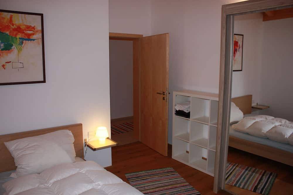 Ganze Wohnung, Gemütliche Ferienwohnung 65qm Waging am See / Chiemgau mit W-Lan in Waging am See, Rupertiwinkel